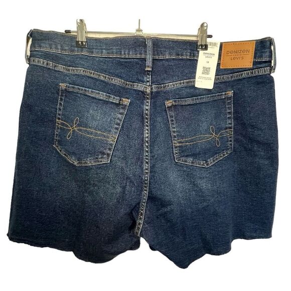 NWT Denzim By Levi’s Dark Wash Cut Off High Rise Denim shorts - Picture 4 of 6